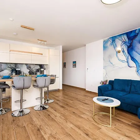 Appartement Ela By Interhome